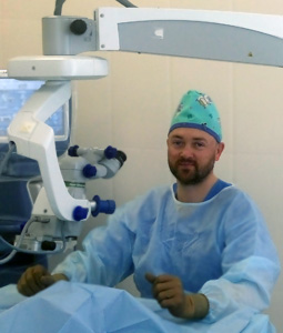 Александр Карзов, офтальмохирург высшей квалификационной категории