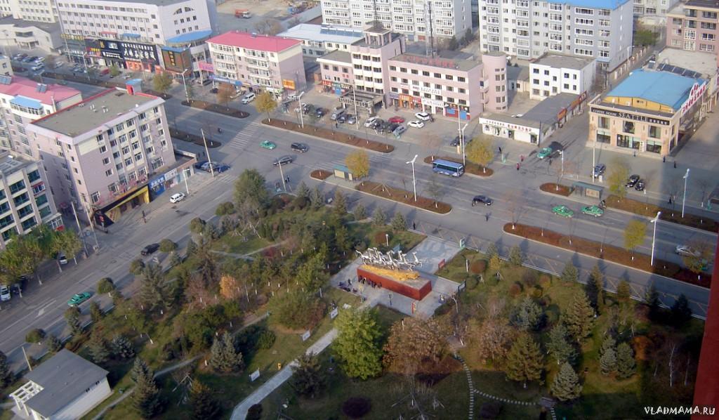 Площадь 8 лошадей