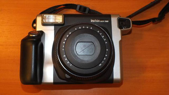 Фотоаппарат моментальной печати Fujifilm instax wide 300